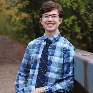 Meet your Posher, Alex